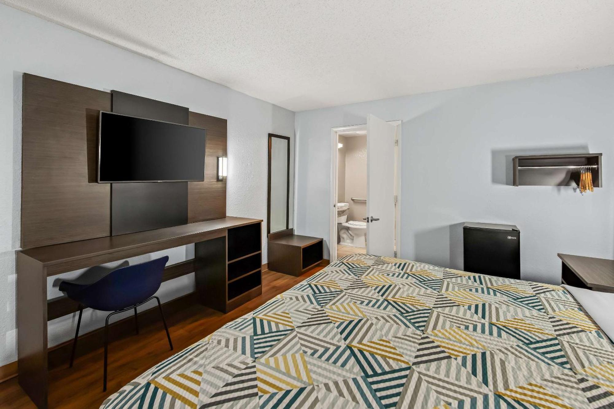 Motel 6 Lester - Philadelphia Airport Exteriör bild